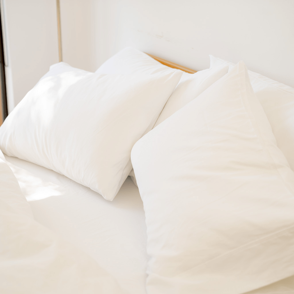 2x Hotel Pillows & Pillowcase Set (Down Alternative) - FluffCo | Hotel Comfort